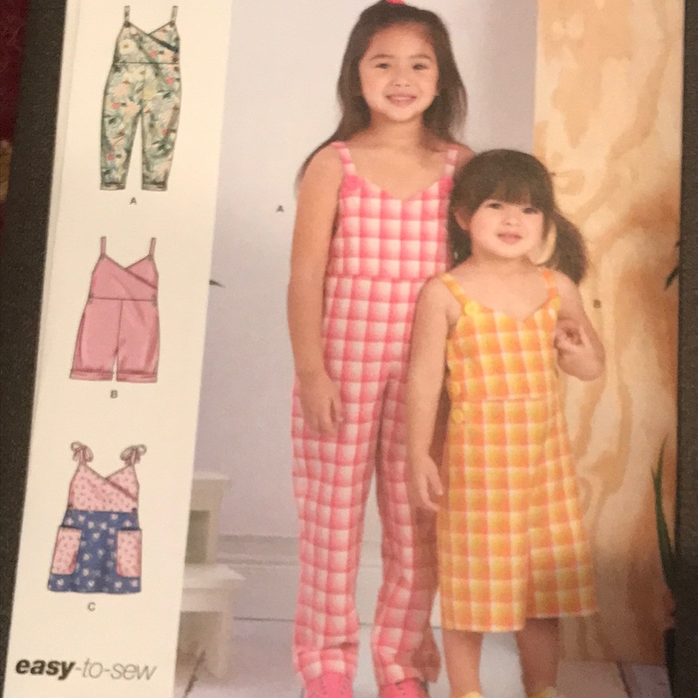 Brand new Simplicity Patterns - Picture 2 of 4